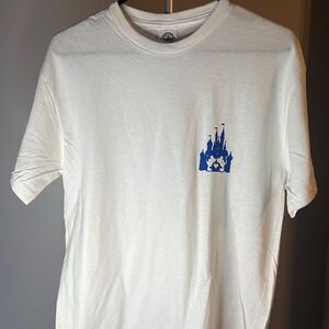 Mickey and Minnie, Disney theme size medium short sleeve shirt no back print